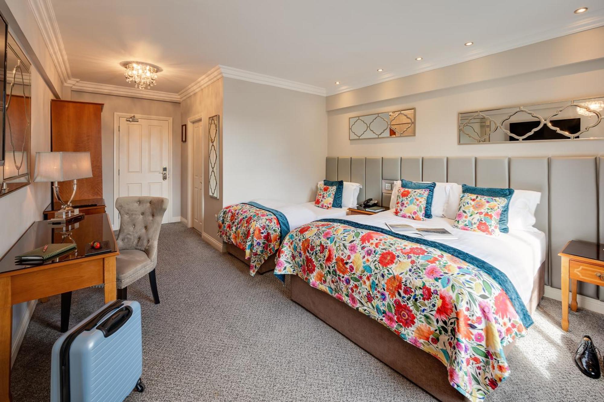 Cork'S Vienna Woods Hotel & Villas Екстер'єр фото
